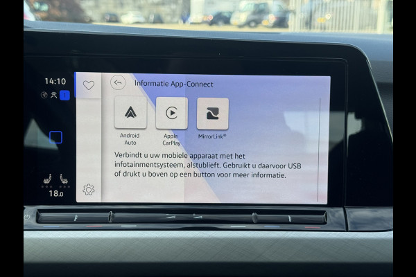 Volkswagen Golf 1.5 eTSI Style | Navi, Carplay/Android, PDC, ACC, Stoel+Stuurverw., Sfeerverl., 18'' LMV |