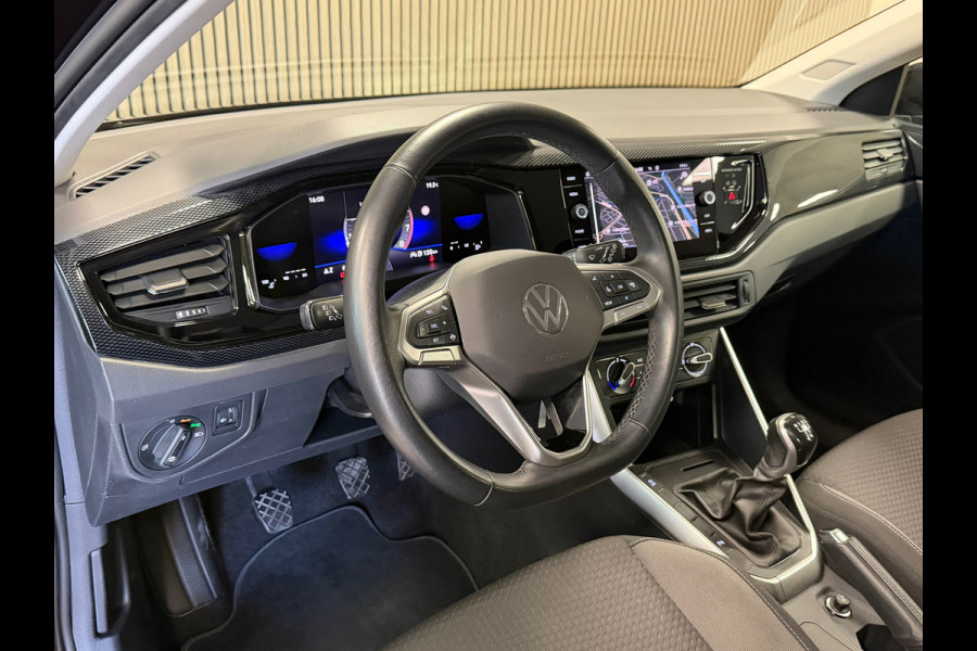 Volkswagen Polo 1.0 TSI Life Business NAVIGATIE APPLE CARPLAY DIGITAL DASH AIRCO CRUISE PDC USB
