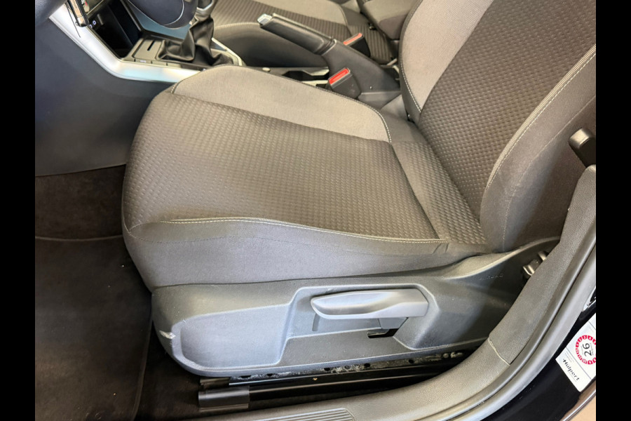 Volkswagen Polo 1.0 TSI Life Business NAVIGATIE APPLE CARPLAY DIGITAL DASH AIRCO CRUISE PDC USB