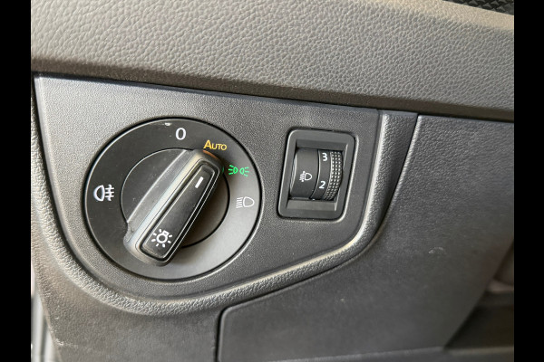 Volkswagen Polo 1.0 TSI Life Business NAVIGATIE APPLE CARPLAY DIGITAL DASH AIRCO CRUISE PDC USB