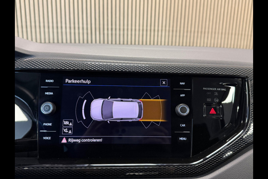 Volkswagen Polo 1.0 TSI Life Business NAVIGATIE APPLE CARPLAY DIGITAL DASH AIRCO CRUISE PDC USB