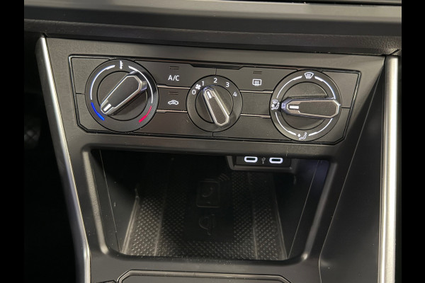 Volkswagen Polo 1.0 TSI Life Business NAVIGATIE APPLE CARPLAY DIGITAL DASH AIRCO CRUISE PDC USB
