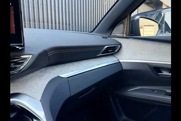 Peugeot 5008 1.2 PureTech GT Black Pack 7-Persoons | PANO | TREKHAAK| FOCAL | LEDER | VIRTUAL | CAMERA | ACC | 1E EIG | DEALER