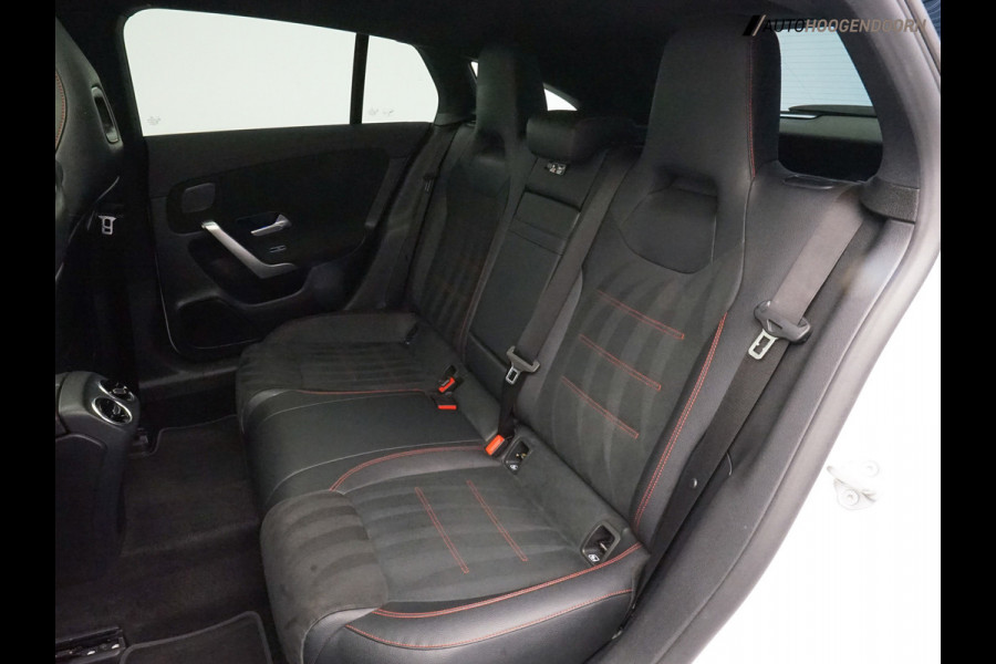 Mercedes-Benz CLA-Klasse Shooting Brake 250 e Business Solution AMG Limited (APPLE CARPLAY,PANORAMADAK,MEMORY,SFEERVERLICHTING)