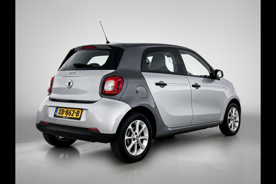 Smart Forfour 1.0 Business Solution 5drs. / Airco-ecc. / Cruise control / Radio multimedia / Apk 12-2026