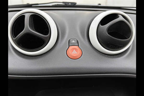 Smart Forfour 1.0 Business Solution 5drs. / Airco-ecc. / Cruise control / Radio multimedia / Apk 12-2026