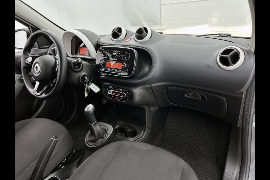 Smart Forfour 1.0 Business Solution 5drs. / Airco-ecc. / Cruise control / Radio multimedia / Apk 12-2026