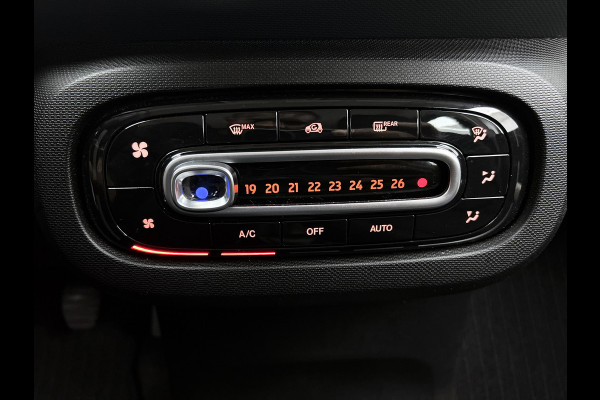 Smart Forfour 1.0 Business Solution 5drs. / Airco-ecc. / Cruise control / Radio multimedia / Apk 12-2026