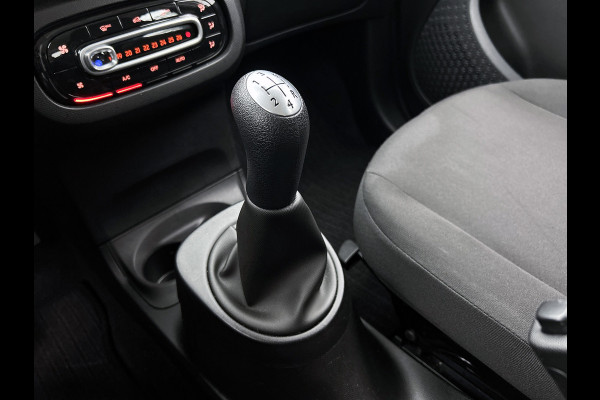 Smart Forfour 1.0 Business Solution 5drs. / Airco-ecc. / Cruise control / Radio multimedia / Apk 12-2026