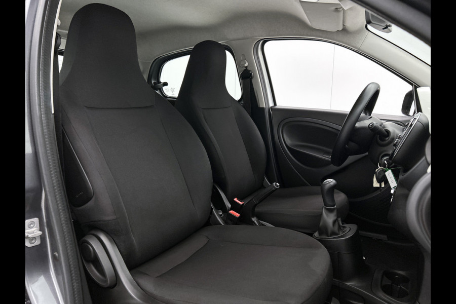 Smart Forfour 1.0 Business Solution 5drs. / Airco-ecc. / Cruise control / Radio multimedia / Apk 12-2026