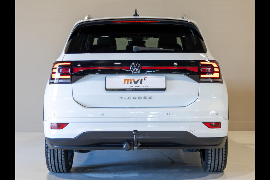 Volkswagen T-Cross 1.5 TSI 2x R-Line / 150pk / Trekhaak / Stoelverwarming / Virtual cockpit /