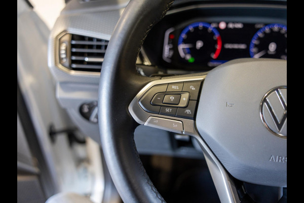 Volkswagen T-Cross 1.5 TSI 2x R-Line / 150pk / Trekhaak / Stoelverwarming / Virtual cockpit /