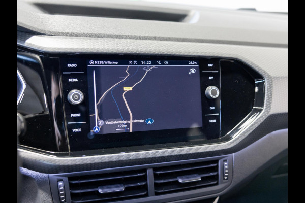 Volkswagen T-Cross 1.5 TSI 2x R-Line / 150pk / Trekhaak / Stoelverwarming / Virtual cockpit /
