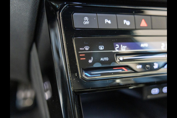 Volkswagen T-Cross 1.5 TSI 2x R-Line / 150pk / Trekhaak / Stoelverwarming / Virtual cockpit /