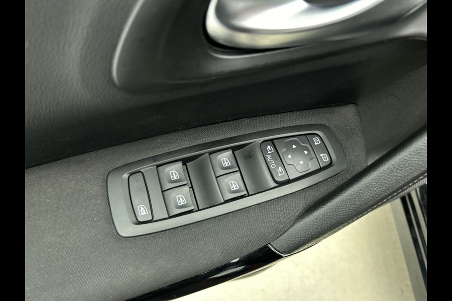 Renault Kadjar 1.3 TCe 141PK / Trekhaak / Airco / Cruise-ctr. / Navigatie / Lmv 17" / Pdc v+a / Apk 10-2026