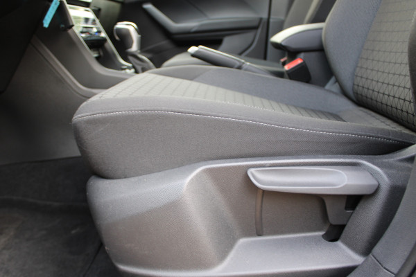 Volkswagen T-Cross 1.0 TSI Life | Adaptieve cruise | BLIS | Trekhaak | Stoelverwarming | Carplay