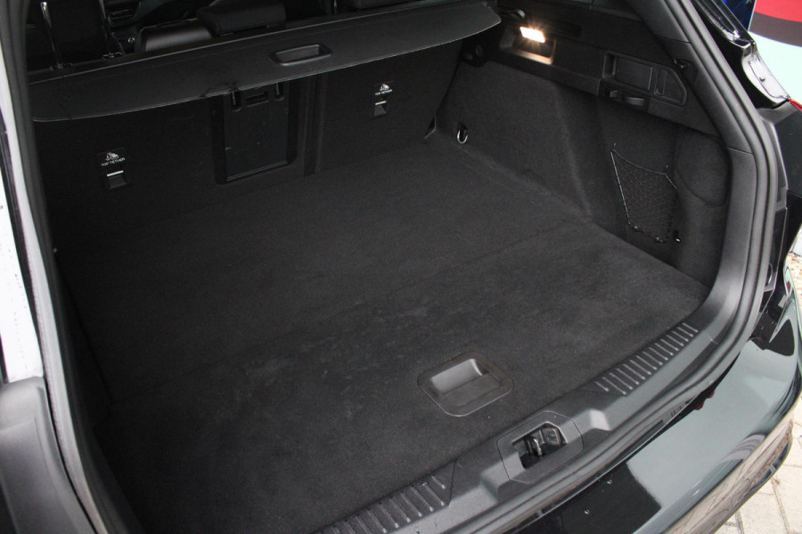 Ford FOCUS Wagon 1.0 EcoBoost Hybrid ST Line X 155pk Automaat | Driver Assistance Pack | Trekhaak afneembaar | AGR stoel | 18 inch Lichtmetaal | Winterpack | Bang&Olufsen | Elektrische achterklep