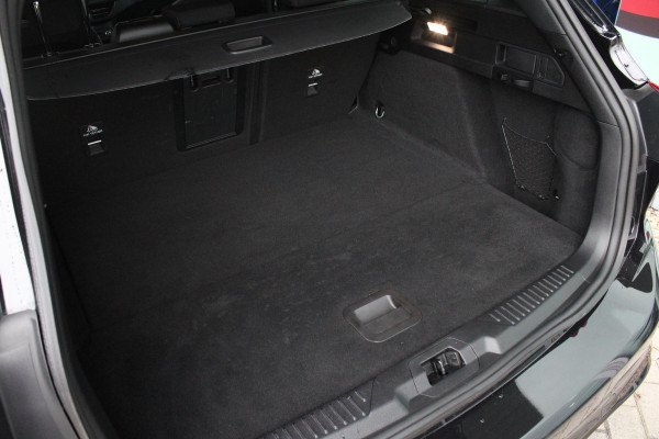Ford FOCUS Wagon 1.0 EcoBoost Hybrid ST Line X 155pk Automaat | Driver Assistance Pack | Trekhaak afneembaar | AGR stoel | 18 inch Lichtmetaal | Winterpack | Bang&Olufsen | Elektrische achterklep