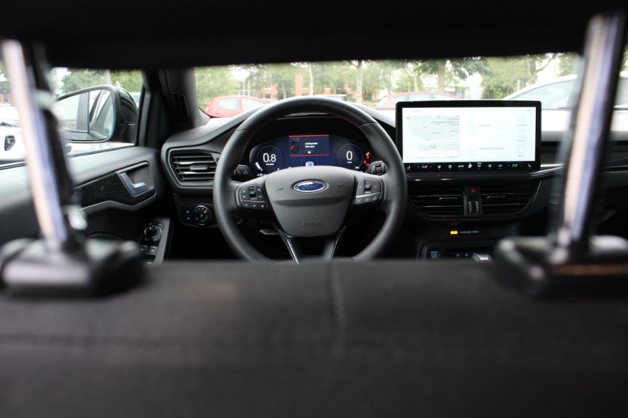 Ford FOCUS Wagon 1.0 EcoBoost Hybrid ST Line X 155pk Automaat | Driver Assistance Pack | Trekhaak afneembaar | AGR stoel | 18 inch Lichtmetaal | Winterpack | Bang&Olufsen | Elektrische achterklep