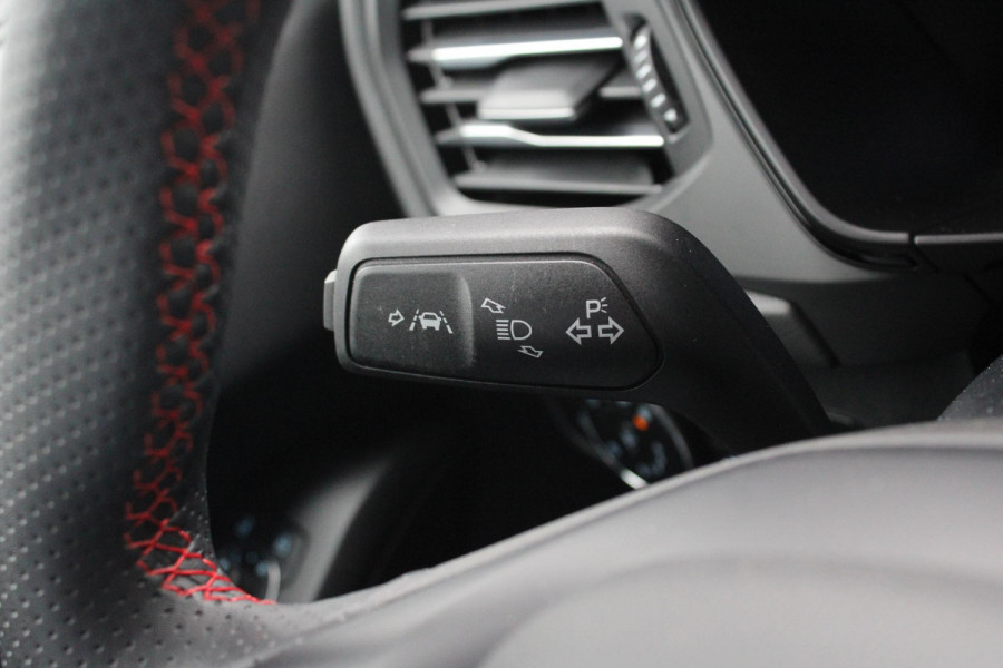 Ford FOCUS Wagon 1.0 EcoBoost Hybrid ST Line X 155pk Automaat | Driver Assistance Pack | Trekhaak afneembaar | AGR stoel | 18 inch Lichtmetaal | Winterpack | Bang&Olufsen | Elektrische achterklep