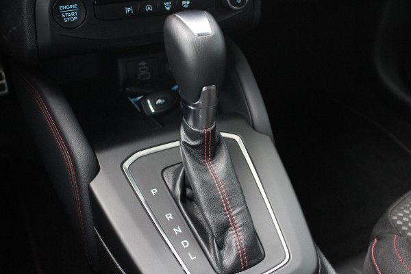 Ford FOCUS Wagon 1.0 EcoBoost Hybrid ST Line X 155pk Automaat | Driver Assistance Pack | Trekhaak afneembaar | AGR stoel | 18 inch Lichtmetaal | Winterpack | Bang&Olufsen | Elektrische achterklep