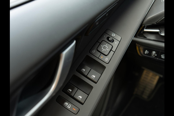 Kia Niro 1.6 GDi Hybrid ExecutiveLine Trekhaak | Stoel ventilatie | Schuifkanteldak | Harman en kardon | HUD | Stoelen en achterklep elektrisch