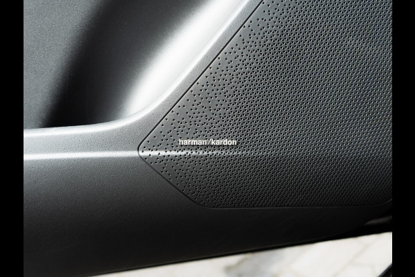 Kia Niro 1.6 GDi Hybrid ExecutiveLine Trekhaak | Stoel ventilatie | Schuifkanteldak | Harman en kardon | HUD | Stoelen en achterklep elektrisch