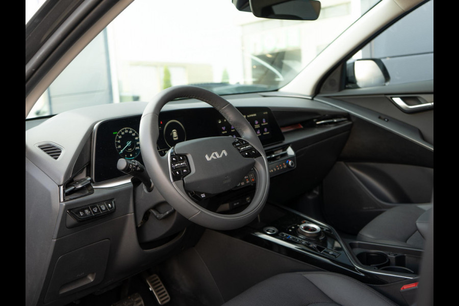 Kia Niro 1.6 GDi Hybrid ExecutiveLine Trekhaak | Stoel ventilatie | Schuifkanteldak | Harman en kardon | HUD | Stoelen en achterklep elektrisch