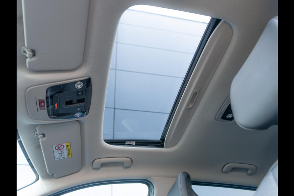 Kia Niro 1.6 GDi Hybrid ExecutiveLine Trekhaak | Stoel ventilatie | Schuifkanteldak | Harman en kardon | HUD | Stoelen en achterklep elektrisch