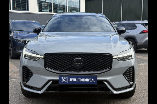 Volvo XC60 2.0 T8 Plug-in hybrid AWD Plus Black Edition VAN 58.900:,- VOOR:54.877,- UW HERFSTVOORDEEL: 4.023,-| UNIEK!| VAPOUR GREY| ELEKTRISCHE TREKHAAK| PANO| HK AUDIO| MEMORY STOELEN| HUD| 360 CAMERA| VOL OPTIES!|