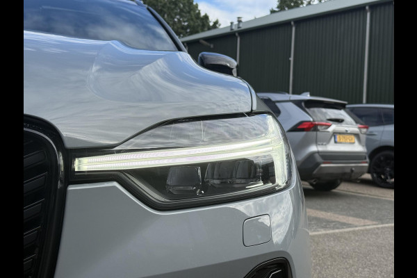 Volvo XC60 2.0 T8 Plug-in hybrid AWD Plus Black Edition VAN 58.900:,- VOOR:54.877,- UW HERFSTVOORDEEL: 4.023,-| UNIEK!| VAPOUR GREY| ELEKTRISCHE TREKHAAK| PANO| HK AUDIO| MEMORY STOELEN| HUD| 360 CAMERA| VOL OPTIES!|