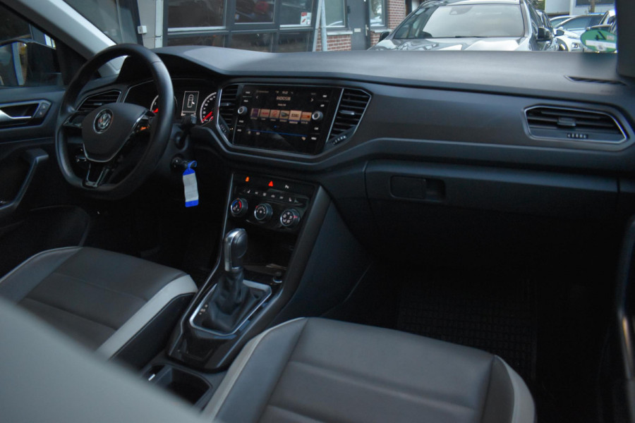 Volkswagen T-Roc 1.5 TSI Sport Lane Stoel.vw Xenon Led Sfeer DSG