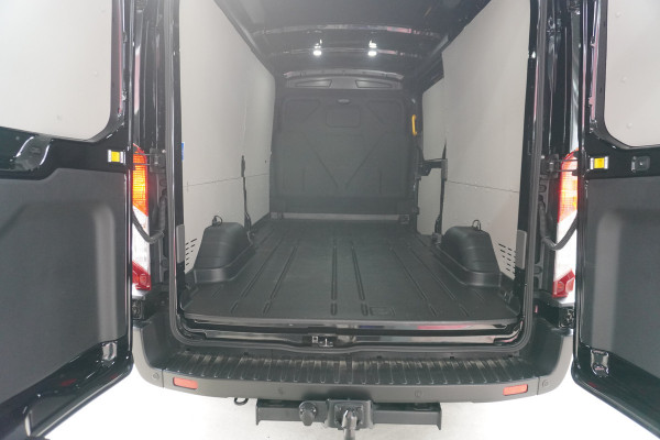 Ford Transit 350 2.0 TDCI 165PK L3H2 Limited RWD Automaat/Trekhaak 3.500kg nr. V003 | Airco | Adap.Cruise | Navi