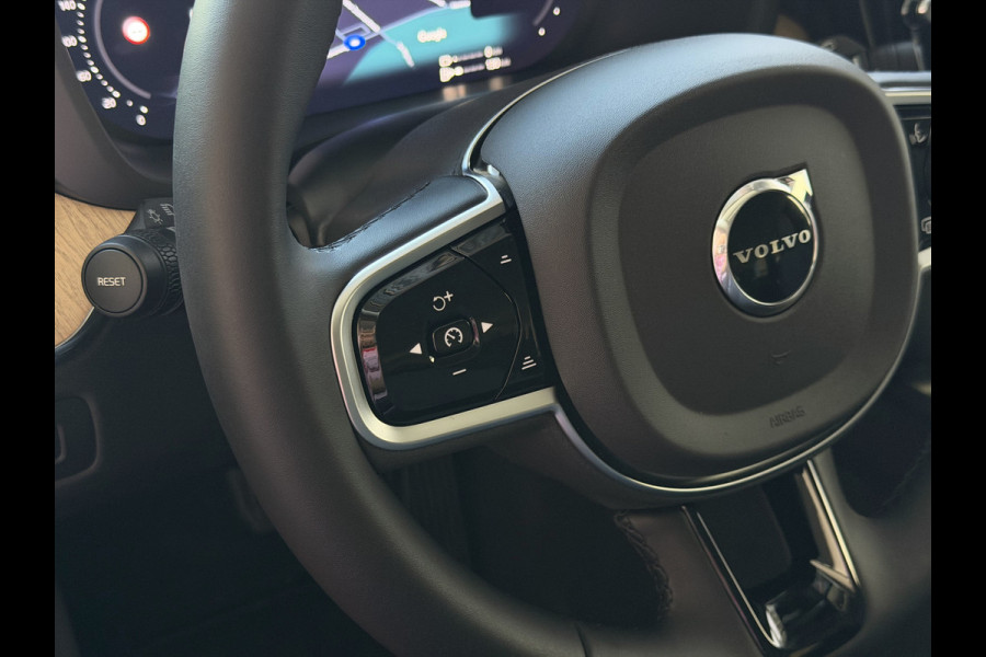 Volvo XC60 2.0 T8 455PK AWD PLUS DARK NIEUWE AUTO HARMAN KARDON 360.CAM STOEL/STUUR VERW LEER