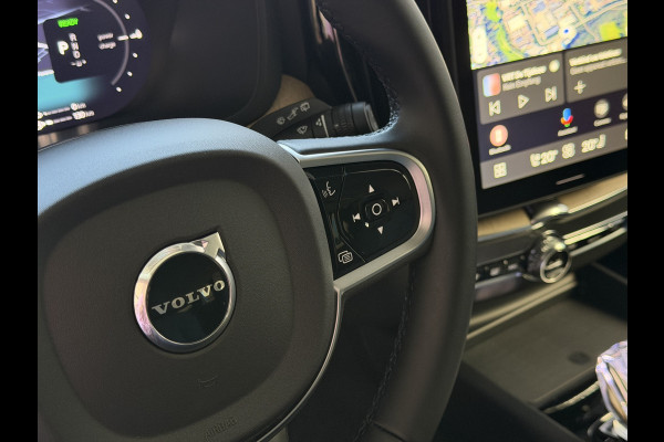 Volvo XC60 2.0 T8 455PK AWD PLUS DARK NIEUWE AUTO HARMAN KARDON 360.CAM STOEL/STUUR VERW LEER