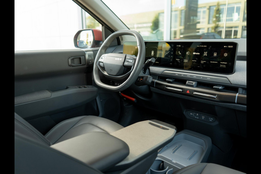 Kia EV3 Plus Advanced 81.4 kWh | Panorama Schuifkantel dak | elektr. achterklep | Leder | Stoel & stuurverwarming l SOH 99%