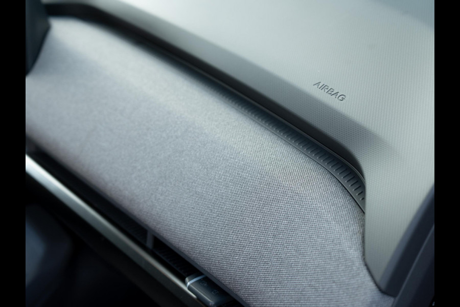 Kia EV3 Plus Advanced 81.4 kWh | Panorama Schuifkantel dak | elektr. achterklep | Leder | Stoel & stuurverwarming l SOH 99%