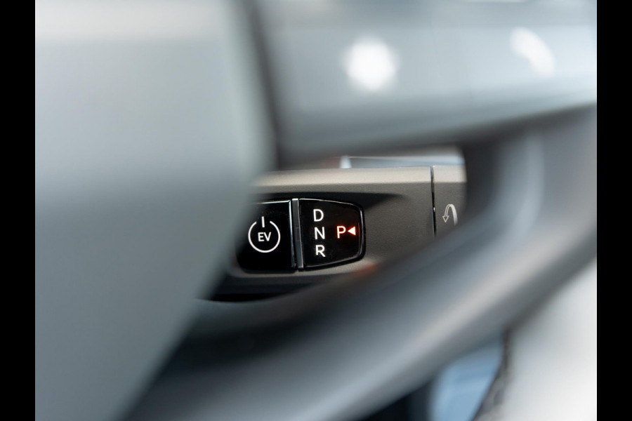 Kia EV3 Plus Advanced 81.4 kWh | Panorama Schuifkantel dak | elektr. achterklep | Leder | Stoel & stuurverwarming l SOH 99%