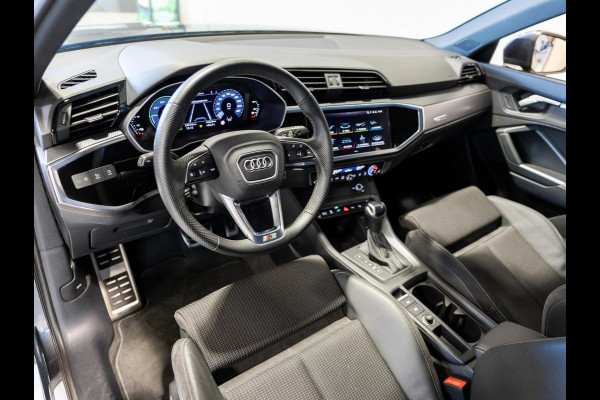 Audi Q3 45 TFSI e S-Line edition SOH 96% / 245pk / NAP / Stoelverwarming / Adaptieve cruise control /