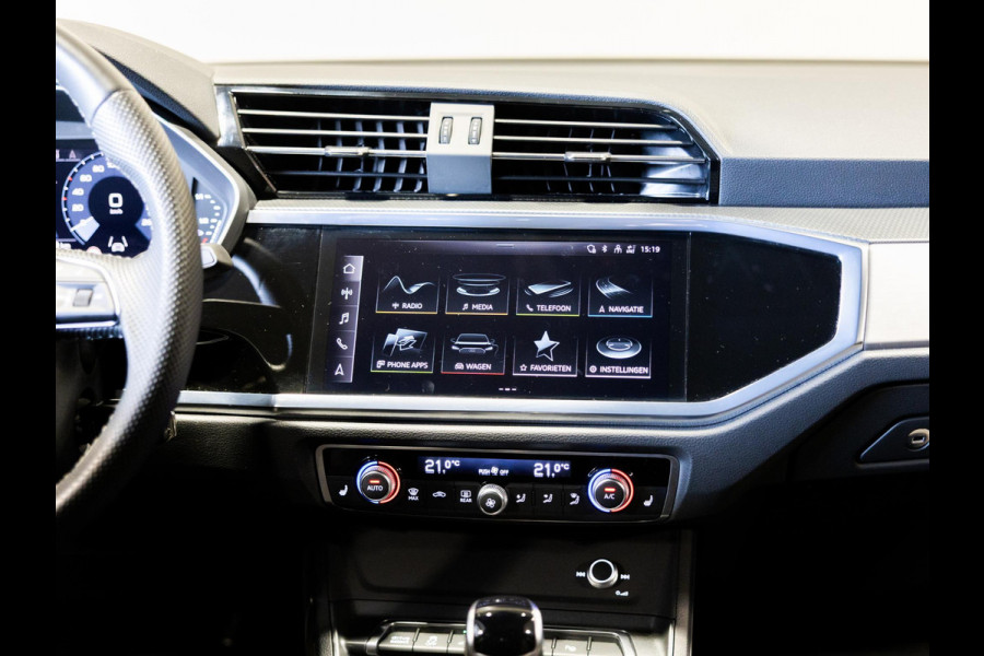 Audi Q3 45 TFSI e S-Line edition SOH 96% / 245pk / NAP / Stoelverwarming / Adaptieve cruise control /
