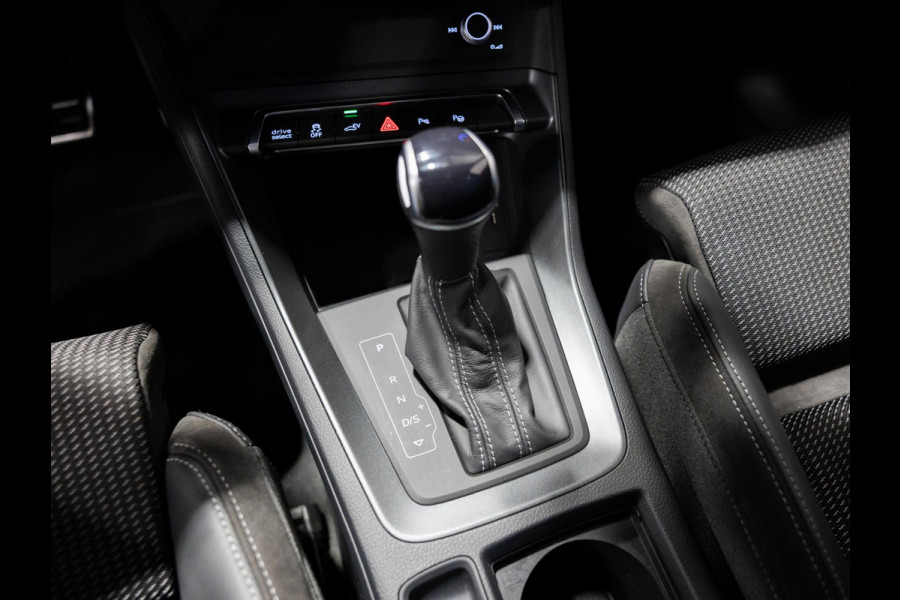 Audi Q3 45 TFSI e S-Line edition SOH 96% / 245pk / NAP / Stoelverwarming / Adaptieve cruise control /