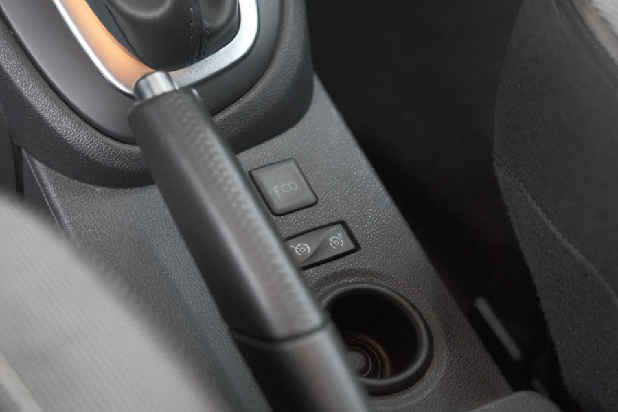 Renault Captur TCe 120 EDC Intens | Camera | Navigatie |  Parkeersensoren | Climate Control