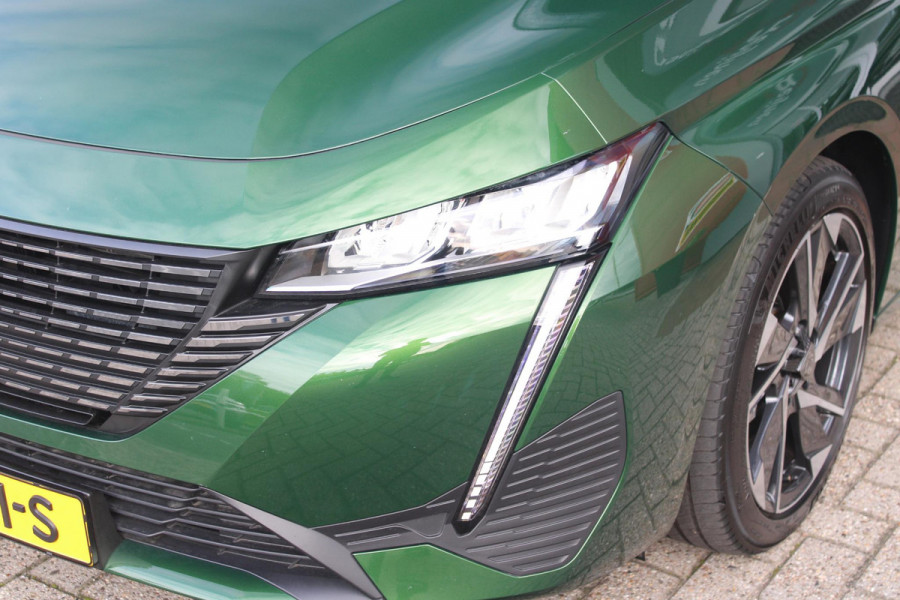 Peugeot 308 1.6 Plug-in Hybrid 180PK ALLURE | ACHTERUITRIJ CAMERA | NAVIGATIE | DRAADLOZE APPLE CARPLAY/ANDROID AUTO | DAB+ RADIO | ADAPTIVE CRUISE CONTROL | 17" LICHTMETALEN VELGEN | CLIMATE CONTROL |