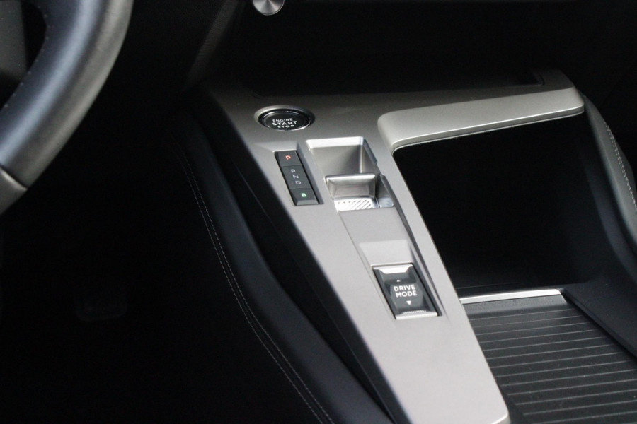Peugeot 308 1.6 Plug-in Hybrid 180PK ALLURE | ACHTERUITRIJ CAMERA | NAVIGATIE | DRAADLOZE APPLE CARPLAY/ANDROID AUTO | DAB+ RADIO | ADAPTIVE CRUISE CONTROL | 17" LICHTMETALEN VELGEN | CLIMATE CONTROL |