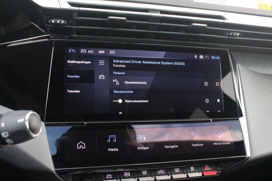 Peugeot 308 1.6 Plug-in Hybrid 180PK ALLURE | ACHTERUITRIJ CAMERA | NAVIGATIE | DRAADLOZE APPLE CARPLAY/ANDROID AUTO | DAB+ RADIO | ADAPTIVE CRUISE CONTROL | 17" LICHTMETALEN VELGEN | CLIMATE CONTROL |