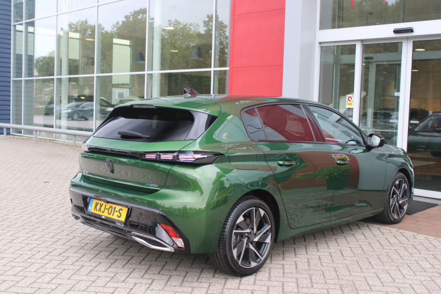 Peugeot 308 1.6 Plug-in Hybrid 180PK ALLURE | ACHTERUITRIJ CAMERA | NAVIGATIE | DRAADLOZE APPLE CARPLAY/ANDROID AUTO | DAB+ RADIO | ADAPTIVE CRUISE CONTROL | 17" LICHTMETALEN VELGEN | CLIMATE CONTROL |