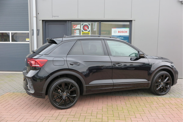 Volkswagen T-Roc 1.5 TSI 150pk DSG R-Line Black Style Virtual cockpit , Keyless, PDC , 19"LMV, Camera , Carplay, LED, Navi voorbereid. Stoelverwarming , Elektr. achterklep