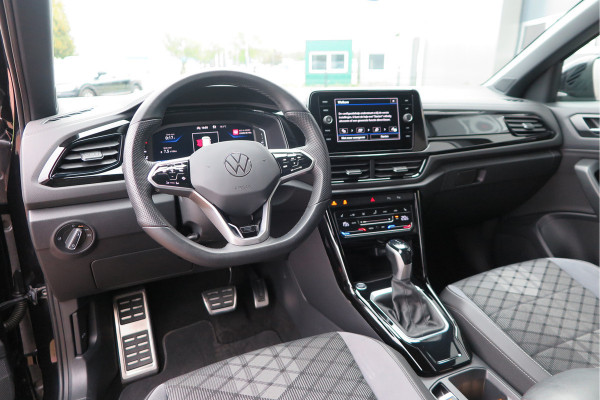 Volkswagen T-Roc 1.5 TSI 150pk DSG R-Line Black Style Virtual cockpit , Keyless, PDC , 19"LMV, Camera , Carplay, LED, Navi voorbereid. Stoelverwarming , Elektr. achterklep