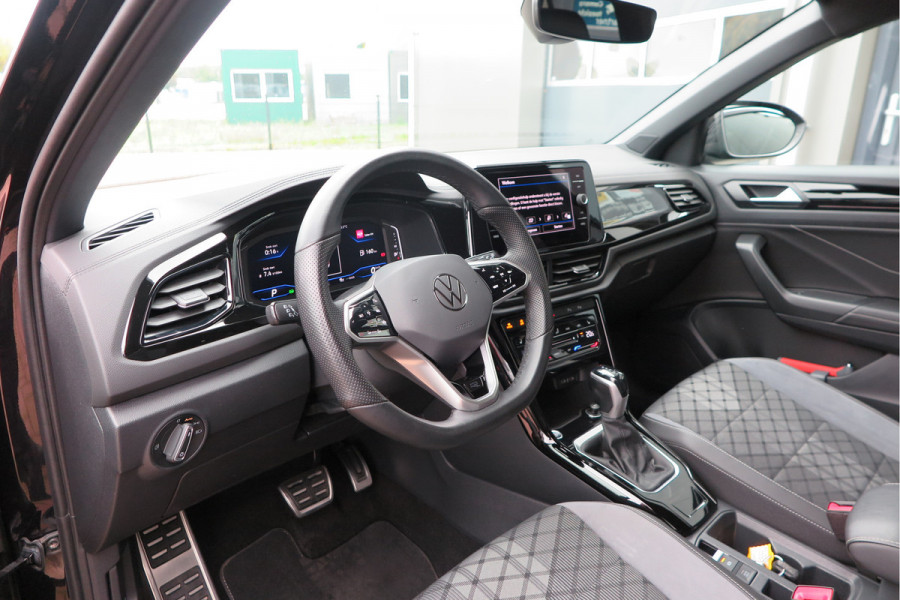 Volkswagen T-Roc 1.5 TSI 150pk DSG R-Line Black Style Virtual cockpit , Keyless, PDC , 19"LMV, Camera , Carplay, LED, Navi voorbereid. Stoelverwarming , Elektr. achterklep
