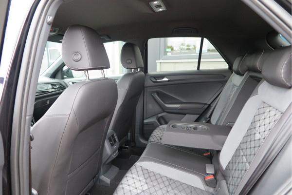 Volkswagen T-Roc 1.5 TSI 150pk DSG R-Line Black Style Virtual cockpit , Keyless, PDC , 19"LMV, Camera , Carplay, LED, Navi voorbereid. Stoelverwarming , Elektr. achterklep